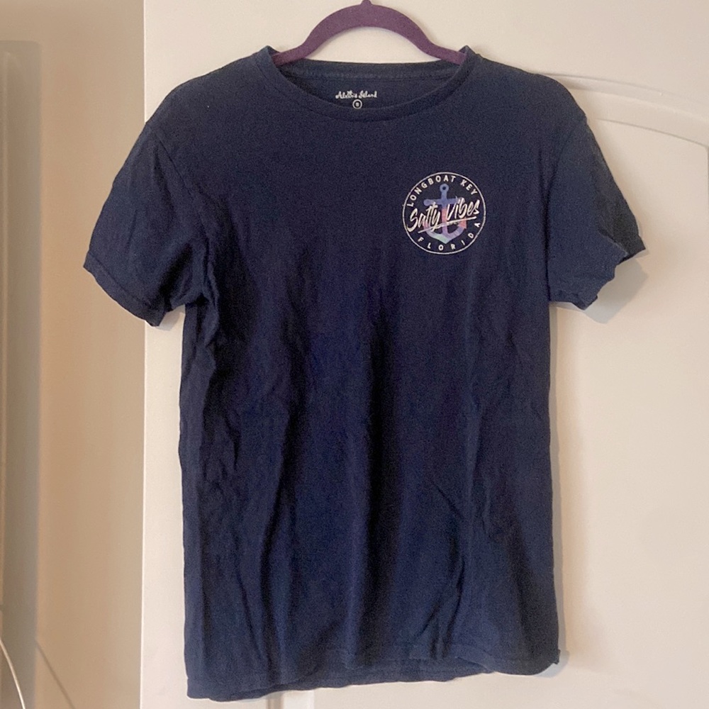 Longboat Key, Florida Salty Vibes tee shirt. Size small